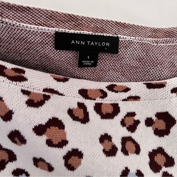Ann Taylor Leopard print short  sleeve sweater shirt size S boat neckline - Picture 6 of 7